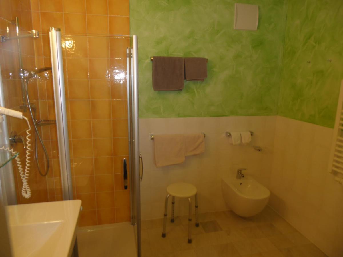 Sporthotel Rasen Rasun di Sotto Bagian luar foto