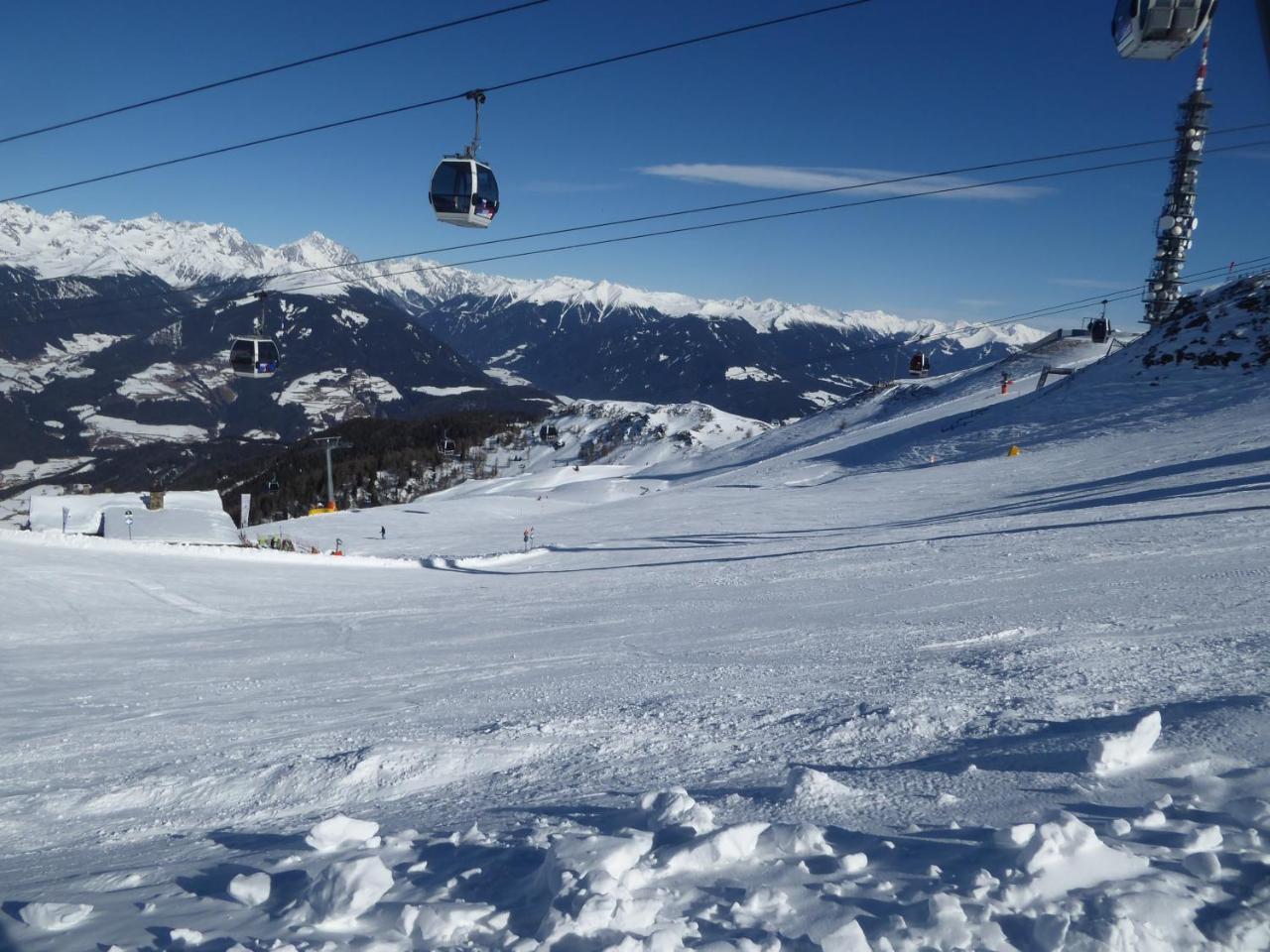 Sporthotel Rasen Rasun di Sotto Bagian luar foto