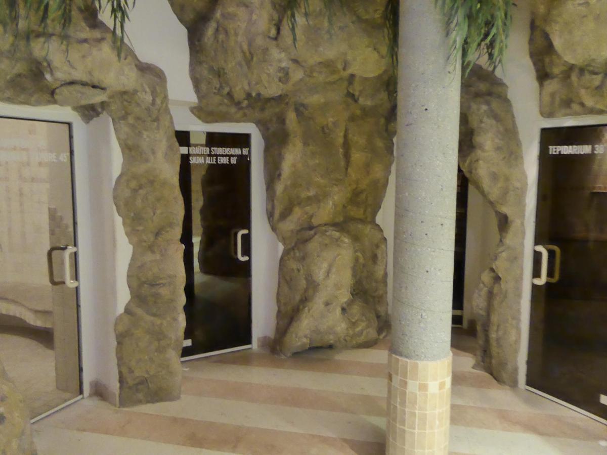 Sporthotel Rasen Rasun di Sotto Bagian luar foto